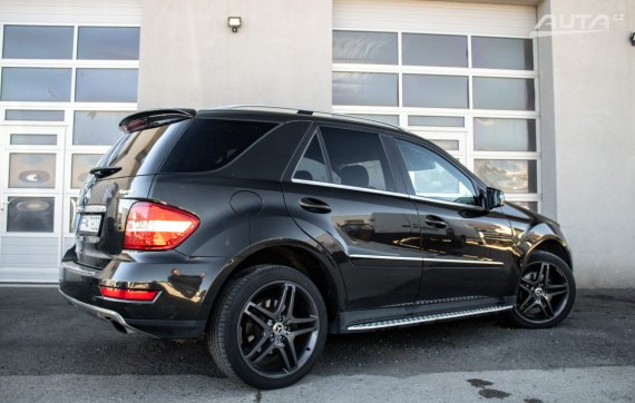 Mercedes-Benz ML 350CDI 4Matic / 170kW / A7 / ZÁRUKA / AJ NA SPLÁTKY / PROTIÚČET 2011 hnědá