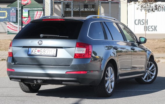 Škoda Octavia Combi 1.6 TDI DSG, 81kW (2016) / AJ NA SPLÁTKY / PROTIÚČET / 2016 šedá