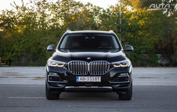 BMW X5 xDrive30d A/T G05, 195kW, A8 / AJ NA SPLÁTKY / PROTIÚČET / 2019 černá
