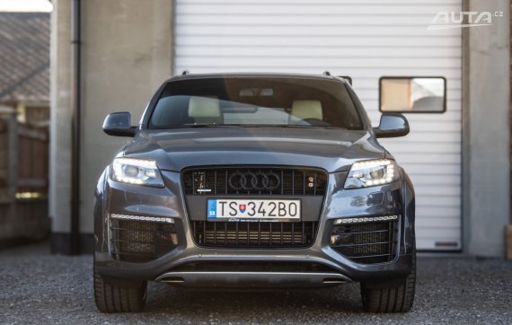 Audi Q7 3.0 TDI Quattro 180kW AT/8 2015 - 7Miest / AJ NA SPLÁTKY / PROTIÚČET 2015 šedá