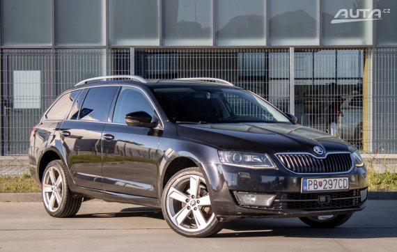 Škoda Octavia Combi 2.0 TDI Elegance 4x4 / 110kW / M6 / AJ NA SPLÁTKY / PROTIÚČET 2015 černá
