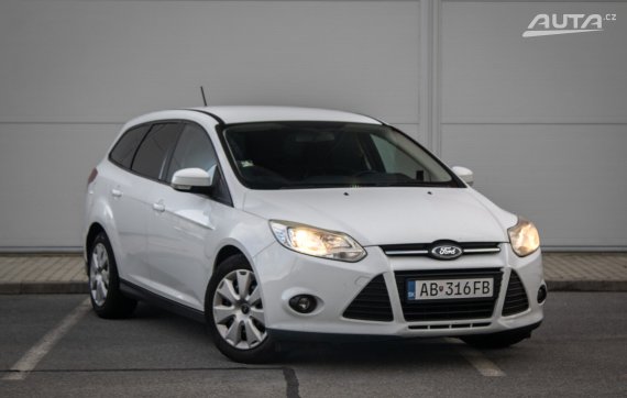 Ford Focus Kombi 1.0 SCTi, 74kW, M5, 5d. / AJ NA SPLÁTKY / PROTIÚČET / 2014 bílá