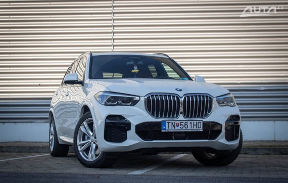 BMW X5 xDrive 30D mHEV 210kW + ZÁRUKA, M-PACKET 2022 / AJ NA SPLÁTKY / PROTIÚČET / 2022 bílá