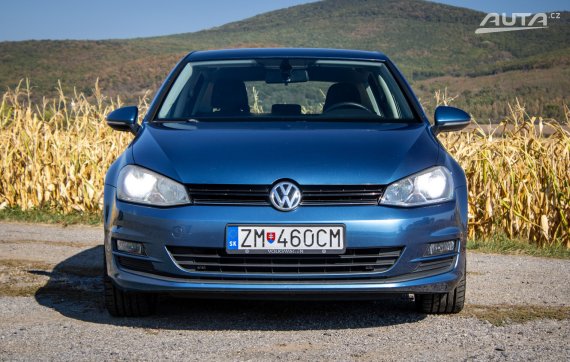 Volkswagen Golf 1.2 TSI BlueMotion Technology Trendline, 77kW, M6 / AJ NA SPLÁTKY / PROTIÚČET / 2014 modrá