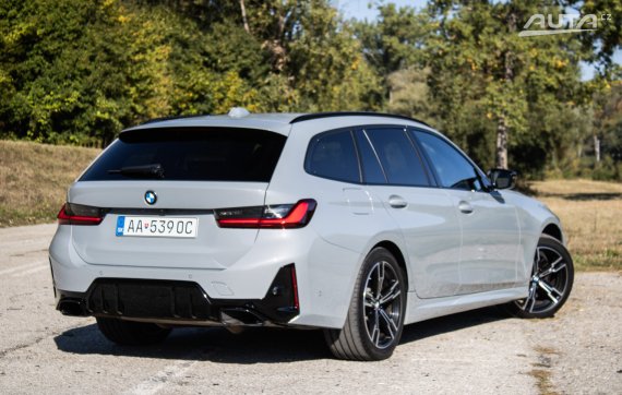 BMW Rad 3 Touring M340i mHEV  xDrive A/T, 275kW (2023) / AJ NA SPLÁTKY / PROTIÚČET / 2023 šedá