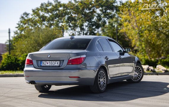 BMW Rad 5 523i A/T E60, 140kW, A6 / AJ NA SPLÁTKY / PROTIÚČET / 2007 šedá