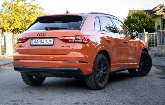 Audi Q3 35 1.5 TFSI S tronic / 110kW / A7 / ZÁRUKA / AJ NA SPLÁTKY / PROTIÚČET 2025 oranžová