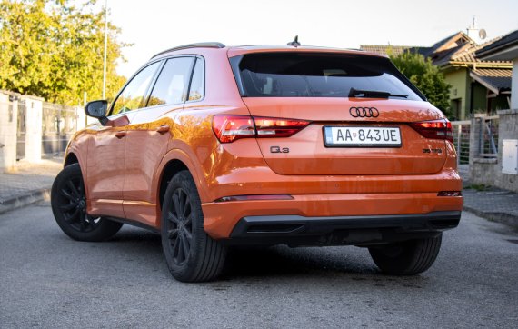 Audi Q3 35 1.5 TFSI S tronic / 110kW / A7 / ZÁRUKA / AJ NA SPLÁTKY / PROTIÚČET 2025 oranžová