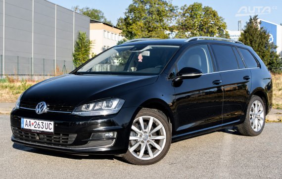 Volkswagen Golf Variant 2.0 TDI DSG, 110kW (2015) / AJ NA SPLÁTKY / PROTIÚČET / 2015 černá