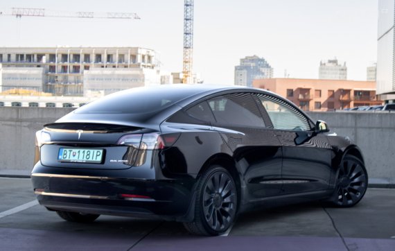 Tesla Model 3 Performance 82kWh AWD / 377kW / ZÁRUKA / AJ NA SPLÁTKY / PROTIÚČET 2022 černá