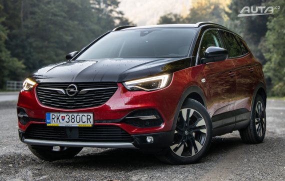 Opel Grandland X 1.6 TURBO PHEV Ultimate 4x4 147kW AT/8 2021 / AJ NA SPLÁTKY / PROTIÚČET 2021 - hlavní pohled