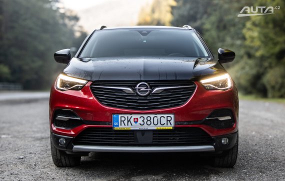 Opel Grandland X 1.6 TURBO PHEV Ultimate 4x4 147kW AT/8 2021 / AJ NA SPLÁTKY / PROTIÚČET 2021 červená