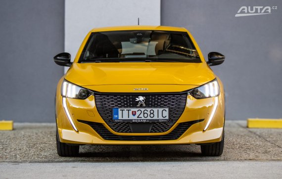 Peugeot 208 1.2 PureTech GT-Line 74kW MT/6 2020 / AJ NA SPLÁTKY / PROTIÚČET 2020 žlutá