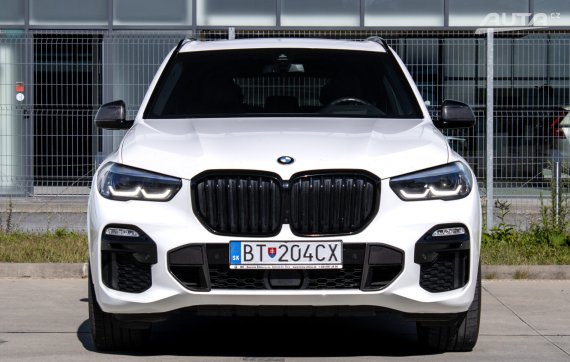 BMW X5 G05 30d xDrive M Sport / 195kW / A8 / AJ NA SPLÁTKY / PROTIÚČET 2019 bílá