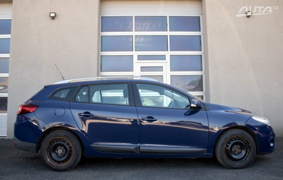 Renault Mégane Grandtour 1.6 16V / 74kW / M5 / ZÁRUKA / AJ NA SPLÁTKY / PROTIÚČET 2011 modrá