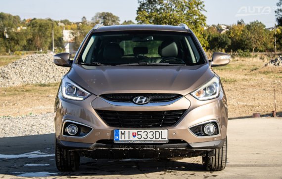 Hyundai ix35 1.6 GDI, 99kW (2015) / AJ NA SPLÁTKY / PROTIÚČET / 2015 hnědá