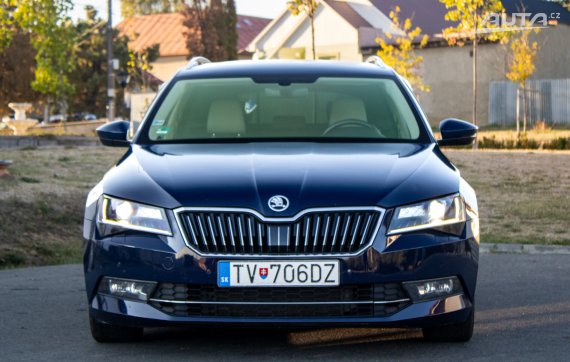 Škoda Superb Combi 2.0 TDI Laurin &amp; Klement / 140kW / M6 / ZÁRUKA / AJ NA SPLÁTKY / PROTIÚČET 2015 modrá