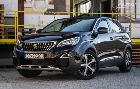 Peugeot 3008 1.2 PureTech Allure 96kW 2017 / AJ NA SPLÁTKY / PROTIÚČET 2017 - hlavní pohled