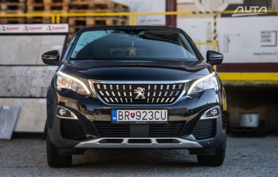 Peugeot 3008 1.2 PureTech Allure 96kW 2017 / AJ NA SPLÁTKY / PROTIÚČET 2017 černá