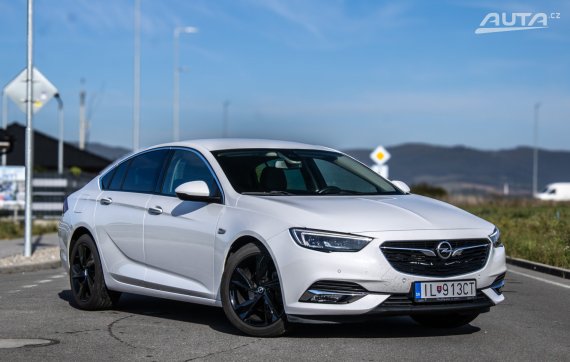 Opel Insignia 1.5 Turbo 165k AT/6 2018 / AJ NA SPLÁTKY / PROTIÚČET 2018 bílá