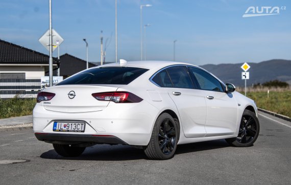 Opel Insignia 1.5 Turbo 165k AT/6 2018 / AJ NA SPLÁTKY / PROTIÚČET 2018 bílá