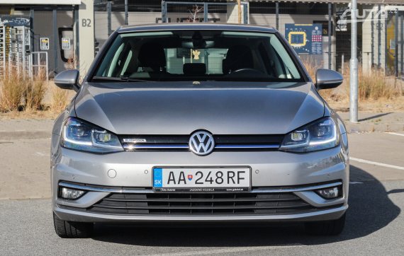 Volkswagen Golf 1.5 TSI DSG, 96kW (2019) / AJ NA SPLÁTKY / PROTIÚČET / 2019 stříbrná metalíza