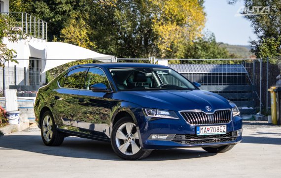 Škoda Superb 2.0 TDI Business 140kW AT/6 2017 / AJ NA SPLÁTKY / PROTIÚČET 2017 modrá