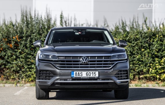 Volkswagen Touareg 2021 AWD 210kW 2021 šedá