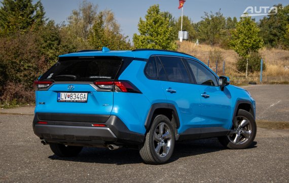 Toyota RAV4 2.0 I Valvematic Executive MDS AWD, 129 kW / AJ NA SPLÁTKY / PROTIÚČET / 2019 modrá