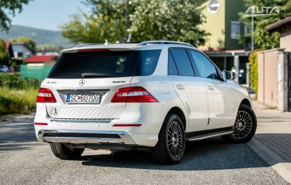 Mercedes-Benz ML 350 BlueTEC AMG line 4MATIC / AJ NA SPLÁTKY / PROTIÚČET 2013 bílá
