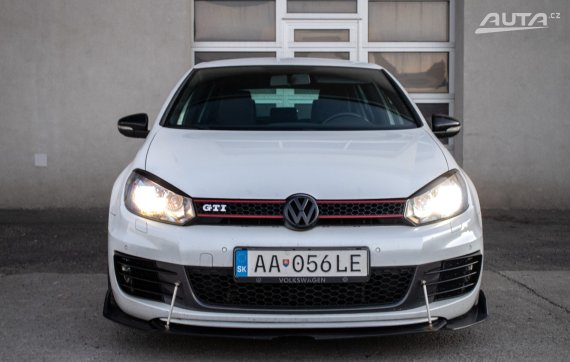 Volkswagen Golf 2.0 TFSI GTI Adidas Edition / 155kW / M6 / AJ NA SPLÁTKY / PROTIÚČET 2010 bílá