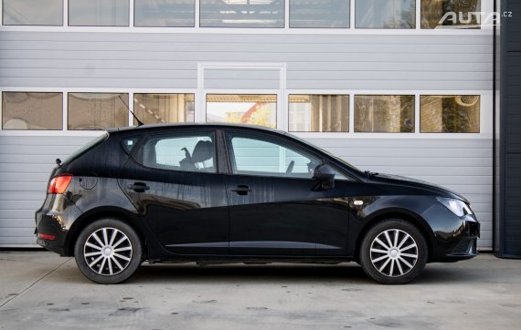 Seat Ibiza 1.2 TSI Reference / 77kW / M5 / ZÁRUKA / AJ NA SPLÁTKY / PROTIÚČET 2013 černá