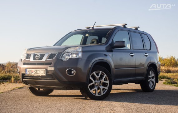 Nissan X-Trail 2.0 dCi 4x4, 110kW (2012) / AJ NA SPLÁTKY / PROTIÚČET / 2012 - hlavní pohled