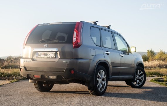 Nissan X-Trail 2.0 dCi 4x4, 110kW (2012) / AJ NA SPLÁTKY / PROTIÚČET / 2012 fialová