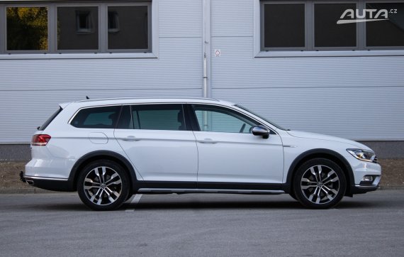 Volkswagen Passat Alltrack 2.0 TDI 4MOTION DSG, 140kW (2015) / AJ NA SPLÁTKY / PROTIÚČET / 2015 bílá