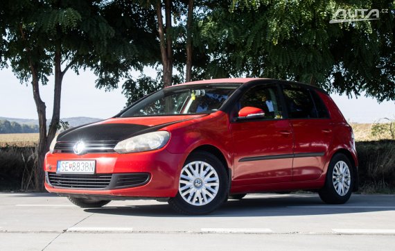 Volkswagen Golf 1.4, 59kW (2009) / AJ NA SPLÁTKY / PROTIÚČET / 2009 - hlavní pohled