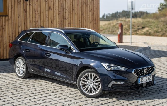 Seat Leon Sportstourer Xcellence 1.5 eTSI DSG 110 kW 2022 2022 modrá