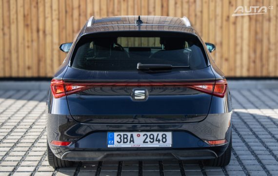 Seat Leon Sportstourer Xcellence 1.5 eTSI DSG 110 kW 2022 2022 modrá