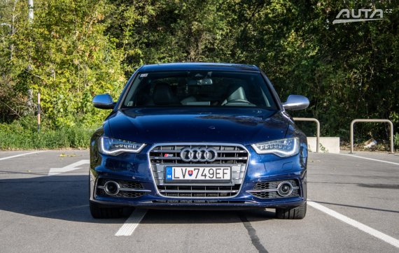 Audi S6 4.0 TFSI V8 quattro S tronic, 309 kW, A8 / AJ NA SPLÁTKY / PROTIÚČET / 2013 modrá