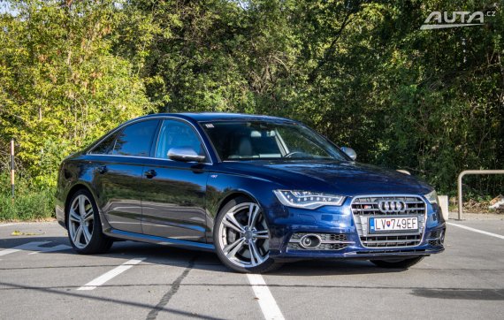 Audi S6 4.0 TFSI V8 quattro S tronic, 309 kW, A8 / AJ NA SPLÁTKY / PROTIÚČET / 2013 modrá