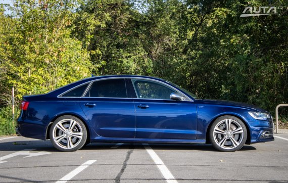 Audi S6 4.0 TFSI V8 quattro S tronic, 309 kW, A8 / AJ NA SPLÁTKY / PROTIÚČET / 2013 modrá