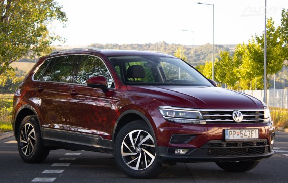 Volkswagen Tiguan 2.0 TSI DSG 4MOTION 2019 červená