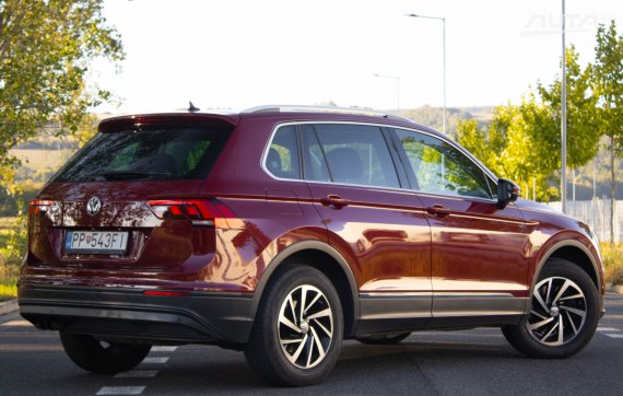 Volkswagen Tiguan 2.0 TSI DSG 4MOTION 2019 červená
