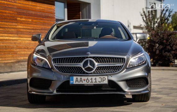 Mercedes-Benz CLS Kupé 400 4MATIC A/T AMG-line, 245 kW, A7 / AJ NA SPLÁTKY / PROTIÚČET / 2015 šedá