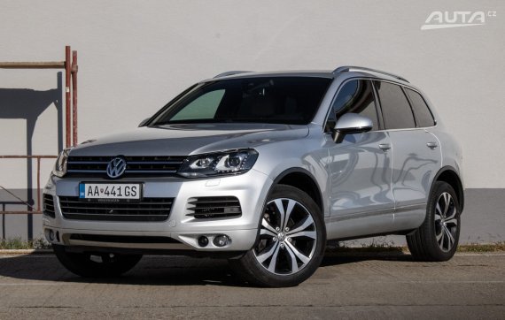 Volkswagen Touareg 3.0 TDI V6 BMT / 180kW / A8 / ZÁRUKA / AJ NA SPLÁTKY / PROTIÚČET 2014 - hlavní pohled