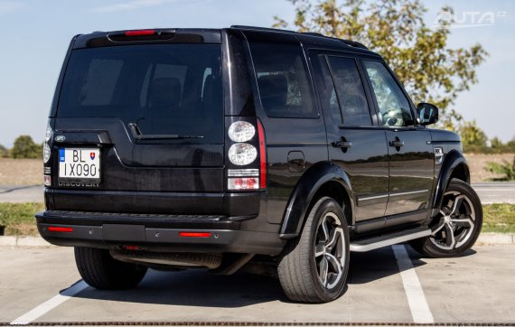 Land Rover Discovery 3.0 SDV6 AWD AT/8 188kW 2014 / AJ NA SPLÁTKY / PROTIÚČET 2014 černá