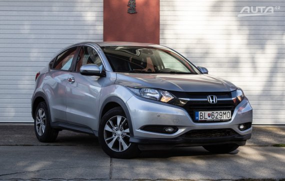 Honda HR-V 1.6 i-DTEC Elegance, 88kW (2016) / AJ NA SPLÁTKY / PROTIÚČET / 2016 stříbrná metalíza