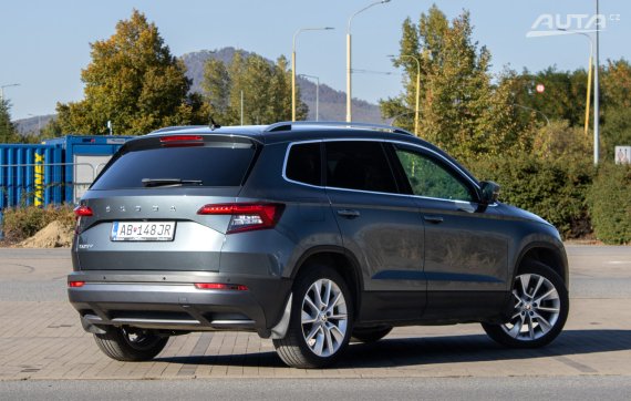 Škoda Karoq 1.5 TSI Style DSG / 110kW / A7 / ZÁRUKA / AJ NA SPLÁTKY / PROTIÚČET 2020 šedá