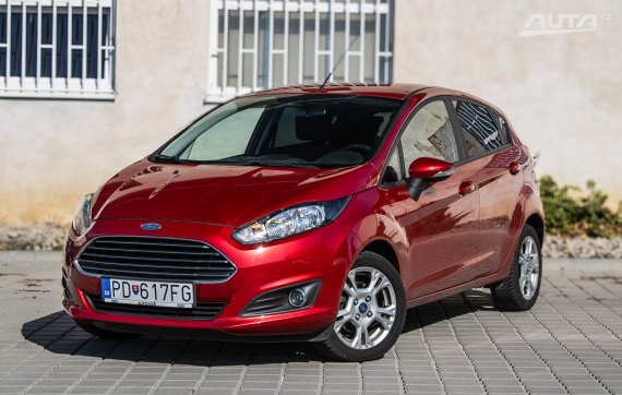 Ford Fiesta 1.0 EcoBoost 74kW MT/5 2015 / AJ NA SPLÁTKY / PROTIÚČET 2015 - hlavní pohled