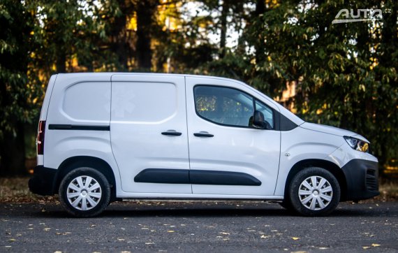 Peugeot Partner 1.5 BlueHDi 100 Premium 75kW MT/5 2021 / AJ NA SPLÁTKY / PROTIÚČET 2021 bílá